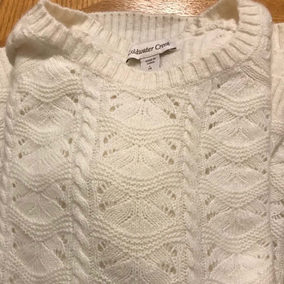Soft light sweater-Pretty knit design-excellent - Picture 2 of 3